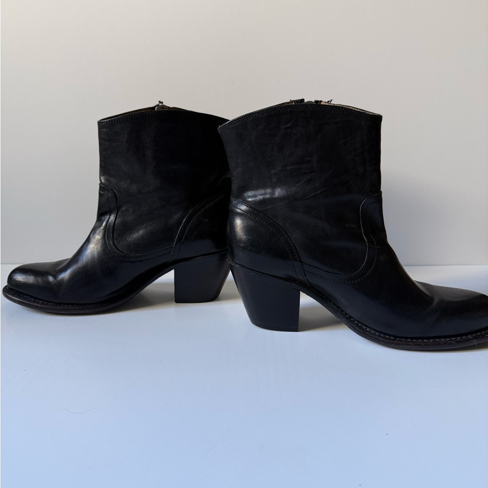 Frye Leslie Women’s Black Leather Western Zip Booties size 8.5 - Picture 8 of 10